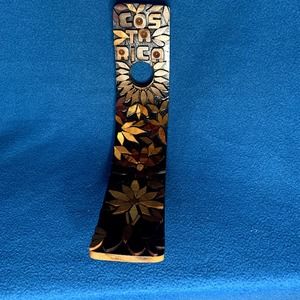 Costa Rica Souviner Hand Carved wooden Bottle Balancer.